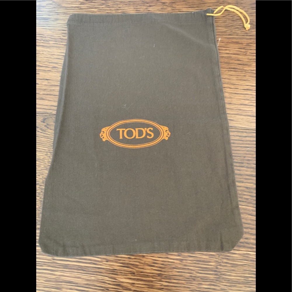 Tod’s Dust Bag 13 1/4” x 9”